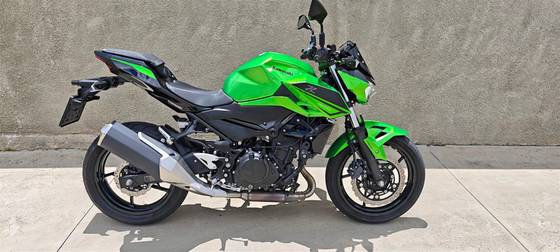 KAWASAKI Z400 SE 